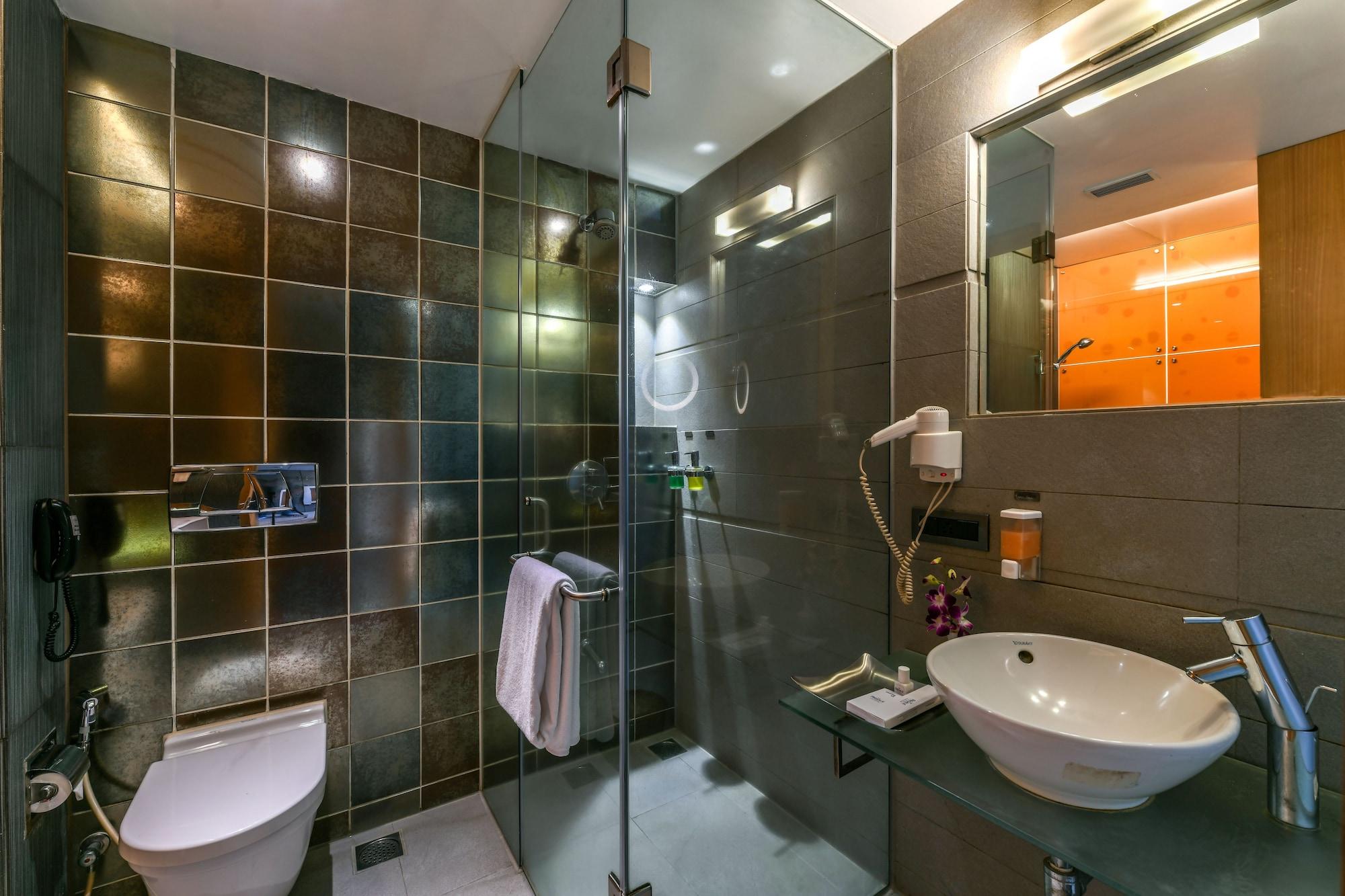 The Regale By Tunga Otel Mumbai Dış mekan fotoğraf