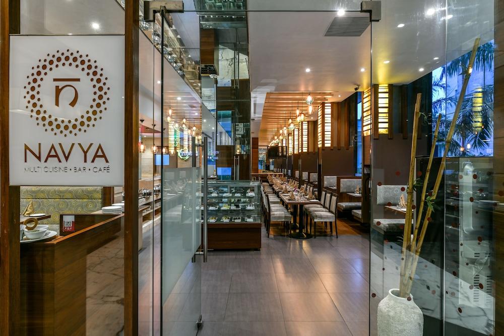 The Regale By Tunga Otel Mumbai Dış mekan fotoğraf