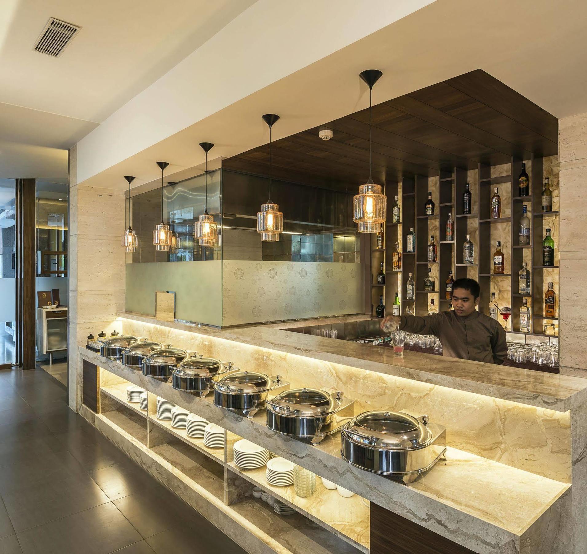 The Regale By Tunga Otel Mumbai Dış mekan fotoğraf