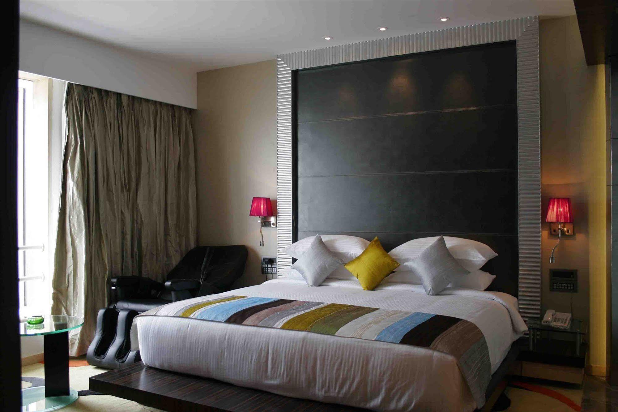 The Regale By Tunga Otel Mumbai Dış mekan fotoğraf